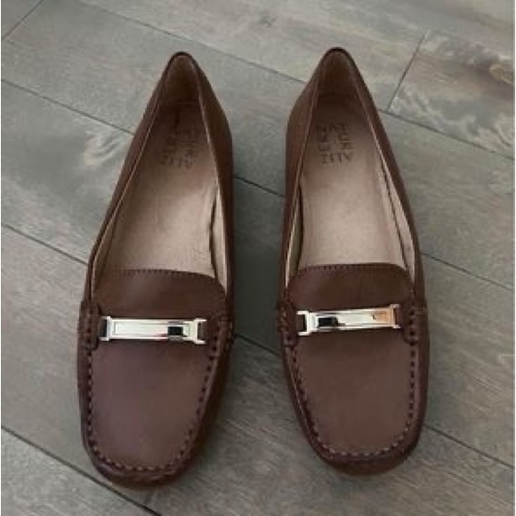 Cognac Naturealizer loafers 8W - Picture 2 of 4
